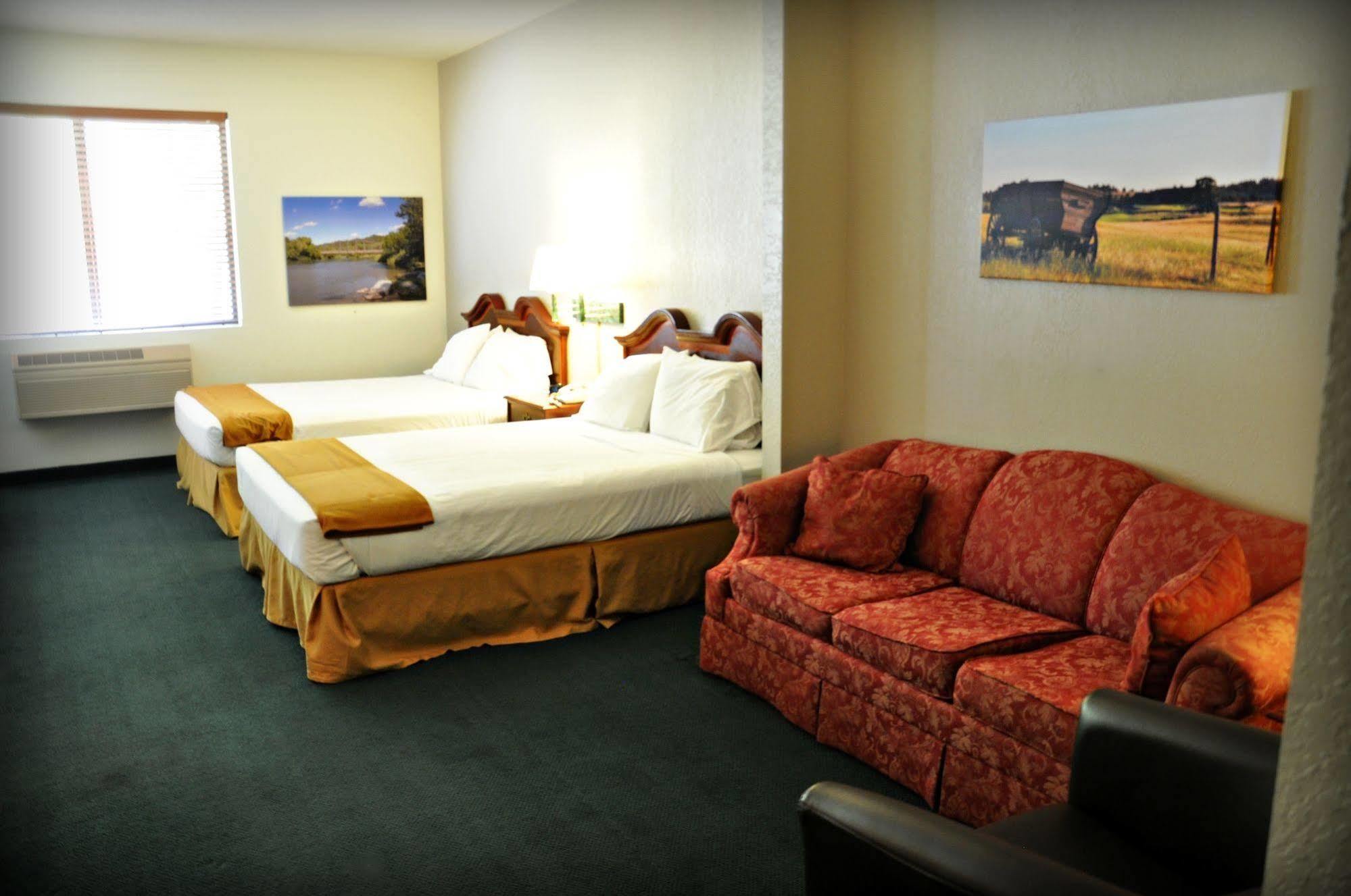 The Niobrara Lodge Valentine Exterior photo